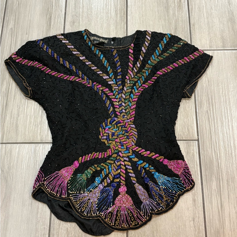 Carolyne Barton night top size Small
Good condition beautiful piece